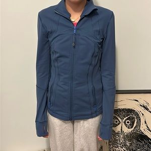 Lulemon Define jacket. Barely worn and looks great!